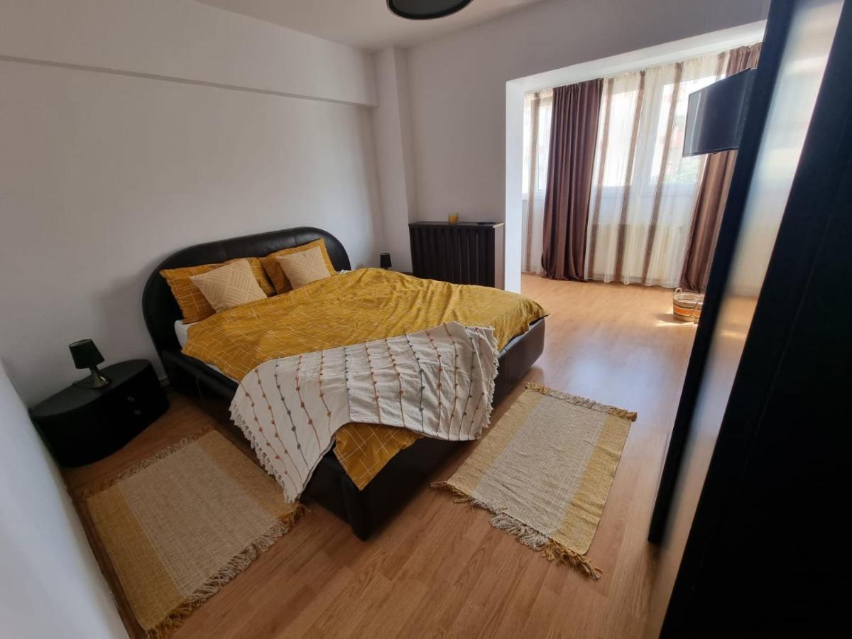 Clau Home Hunedoara Ngoại thất bức ảnh
