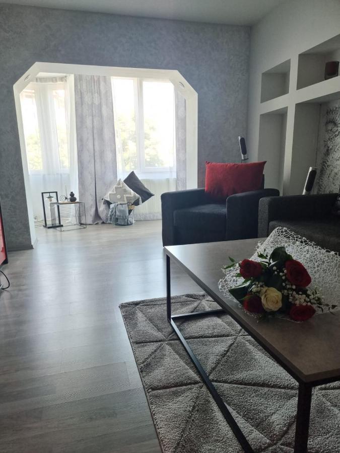 Clau Home Hunedoara Ngoại thất bức ảnh